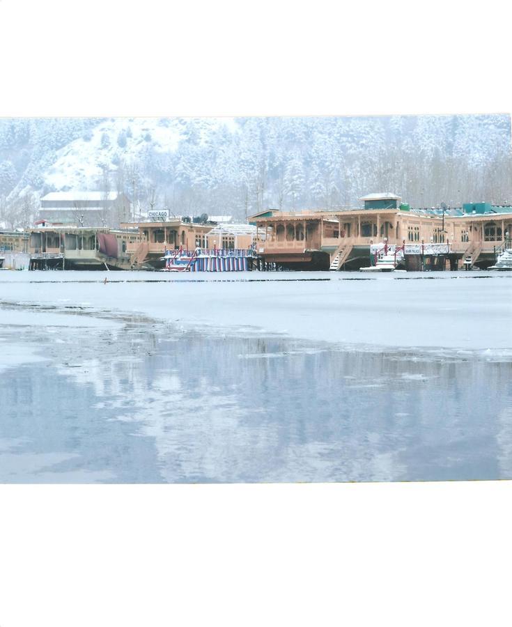 Botel Chicago Group Of Houseboats 4*